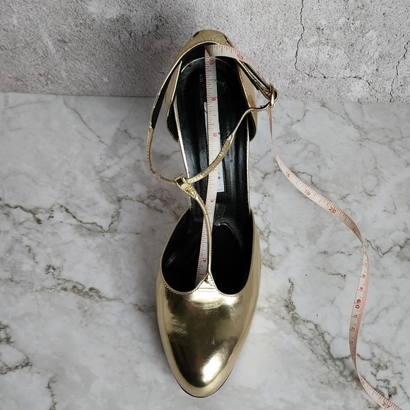 Brian Atwood. Gold Metallic Leather, T Strap Pumps Heels - Picture 5 of 16